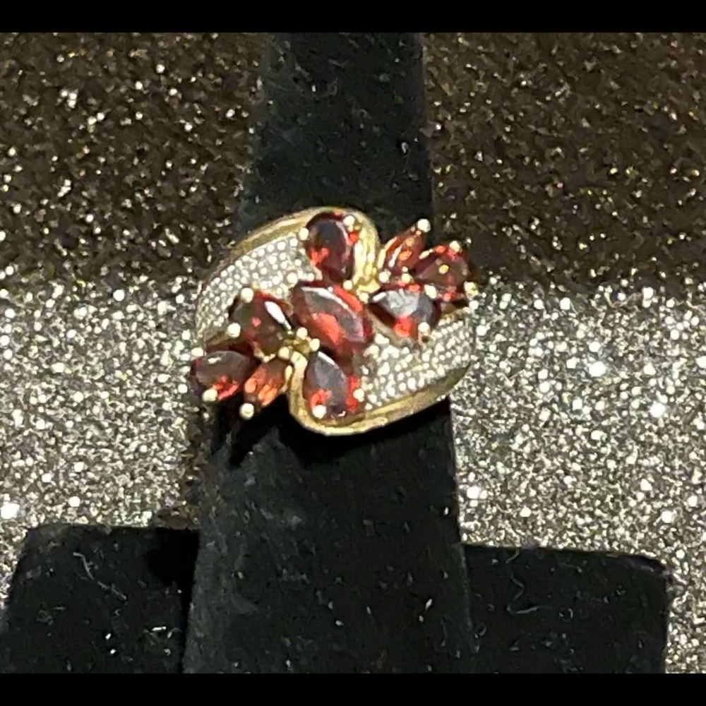 Gorgeous Ruby Ring - image 1